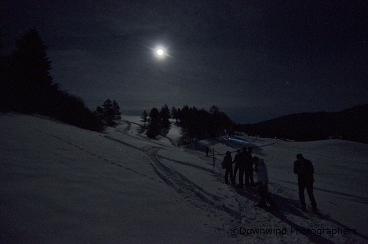 Ciaspolata dal tramonto alla luna piena tra gli altopiani e le valli di Castelluccio