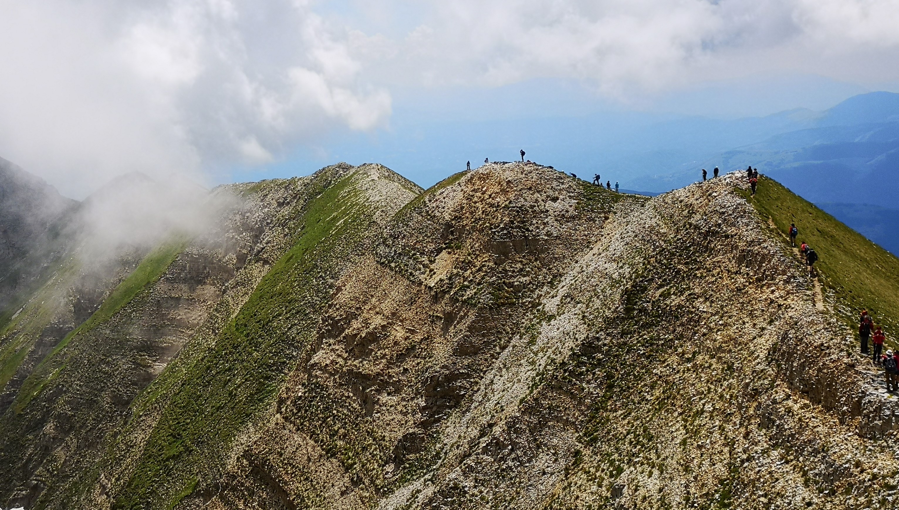 Traversata delle vette più alte dell'Umbria: la cresta del Redentore!